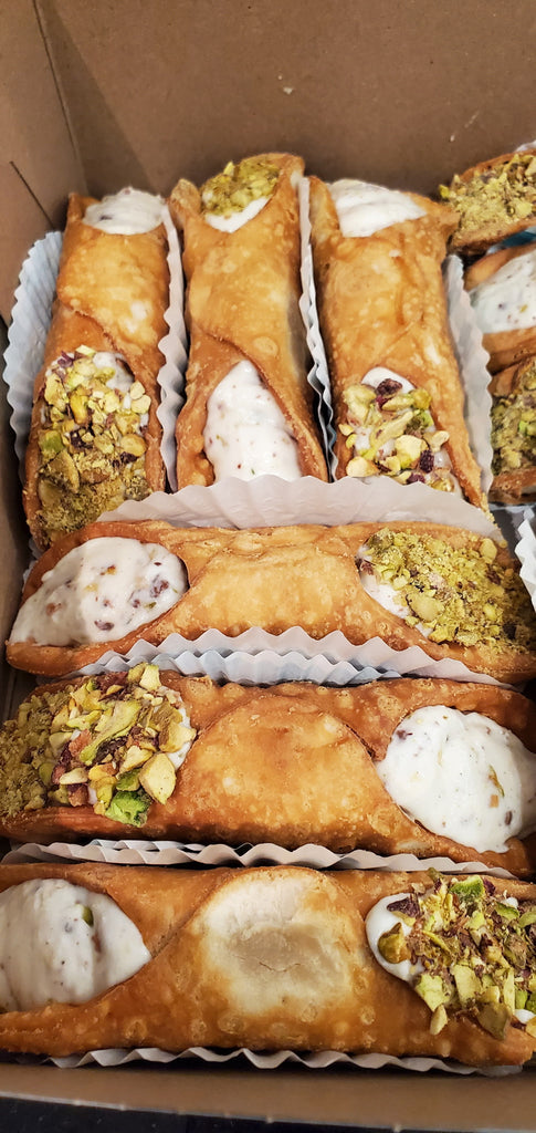 Wednesday- Homemade Cannoli (2 per order)