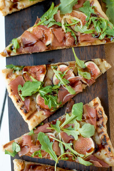 Prosciutto, Fresh fig and Arugula Pizza (serves 1)